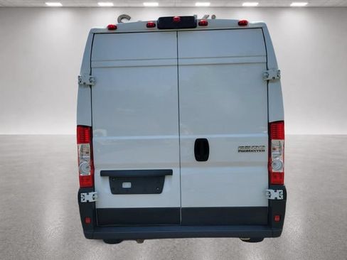 Used 2023 RAM ProMaster 2500 FWD image 4