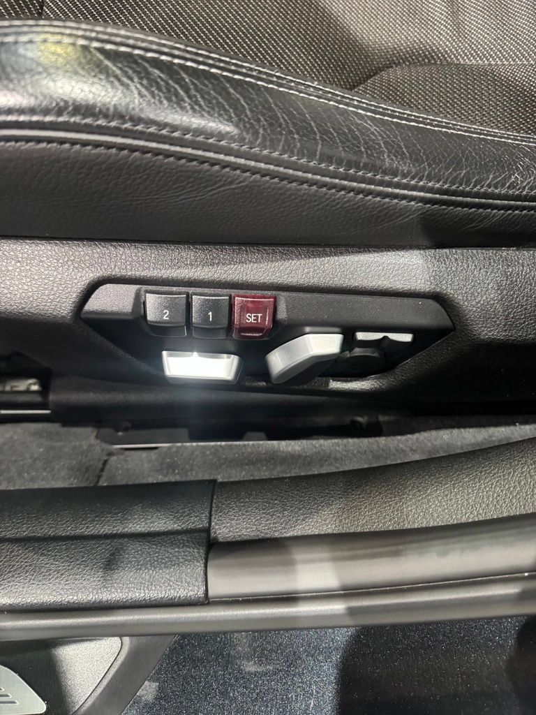 Used 2018 BMW M3 RWD image 14