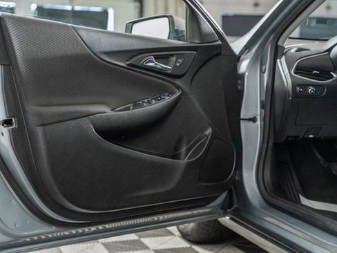 Used 2024 Chevrolet Malibu LT image 35