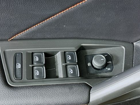 Used 2024 Volkswagen Tiguan Wolfsburg Edition image 15