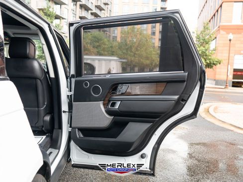 Used 2018 Land Rover Range Rover Long Wheelbase Supercharged image 42