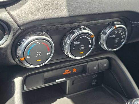 Used 2025 MAZDA MX-5 Miata Grand Touring w/ Weather Package RWD image 19