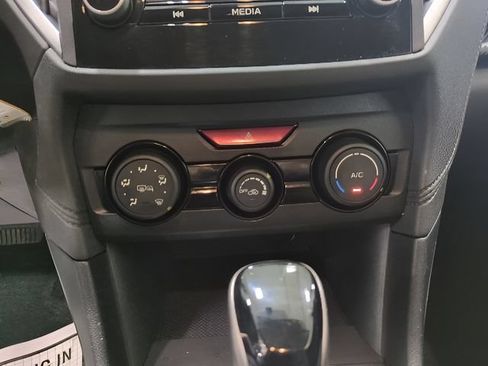Used 2019 Subaru Crosstrek 2.0i Premium w/ Eyesight System AWD/4WD image 10