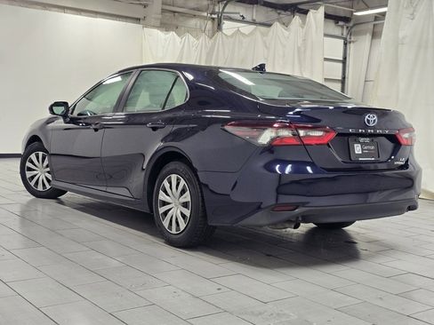 Used 2022 Toyota Camry LE image 12