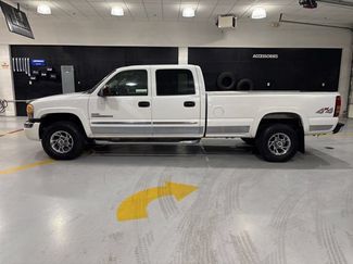 Used 2004 GMC Sierra 2500 SLT w/ Heavy-Duty Power Package AWD/4WD video 3