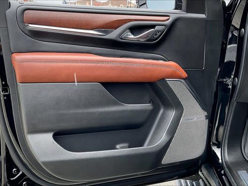 Used 2023 GMC Yukon Denali Ultimate image 19