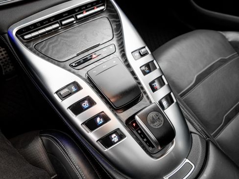 Used 2021 Mercedes-Benz AMG GT 43 image 28