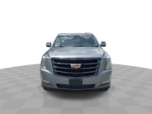 Certified 2020 Cadillac Escalade Luxury w/ Escalade Sport Edition image 3