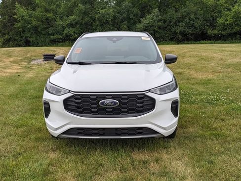 Certified 2023 Ford Escape ST-Line w/ Tech Pack #1 AWD/4WD image 8