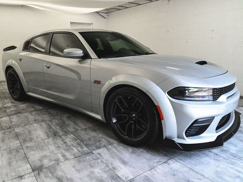 Used 2021 Dodge Charger Scat Pack RWD image 3