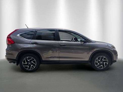 Used 2016 Honda CR-V SE image 2