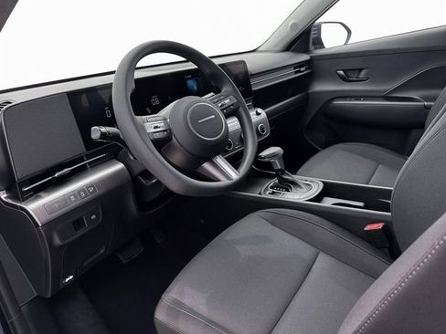 New 2026 Hyundai Kona SE image 14