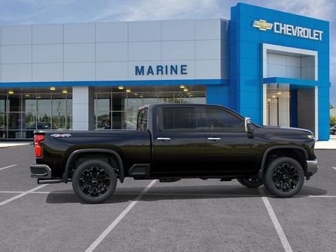 New 2026 Chevrolet Silverado 2500 LTZ w/ LTZ Premium Package AWD/4WD image 5