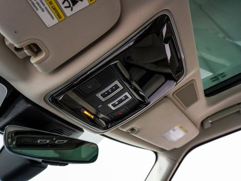 Used 2020 Land Rover Range Rover HSE image 47