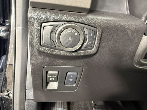 Used 2018 Ford Expedition XLT AWD/4WD image 23