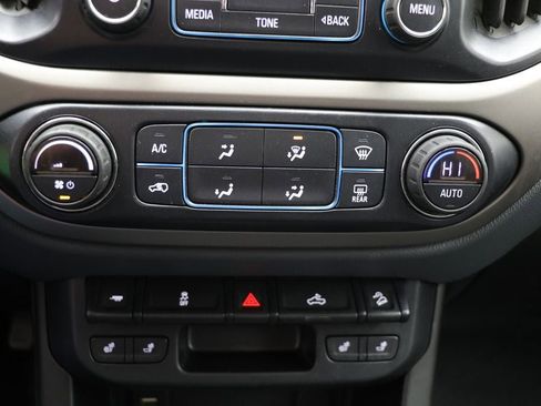 Used 2017 Chevrolet Colorado Z71 image 25