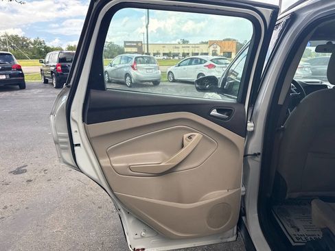 Used 2018 Ford Escape SE w/ SE Sync 3 Package image 13