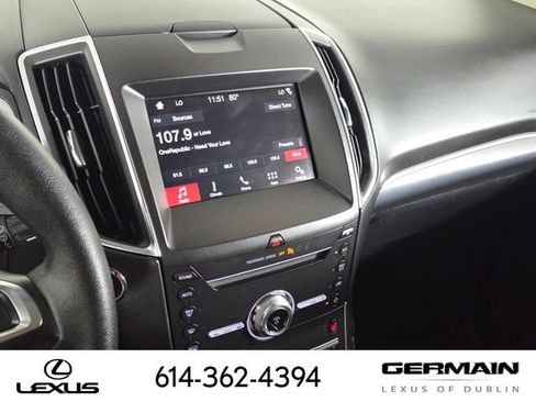 Used 2019 Ford Edge Titanium FWD image 24