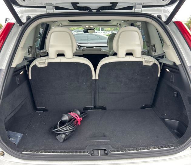 Used 2024 Volvo XC90 T8 Plus AWD/4WD image 9