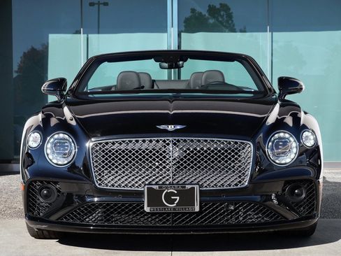 Used 2022 Bentley Continental GT image 9