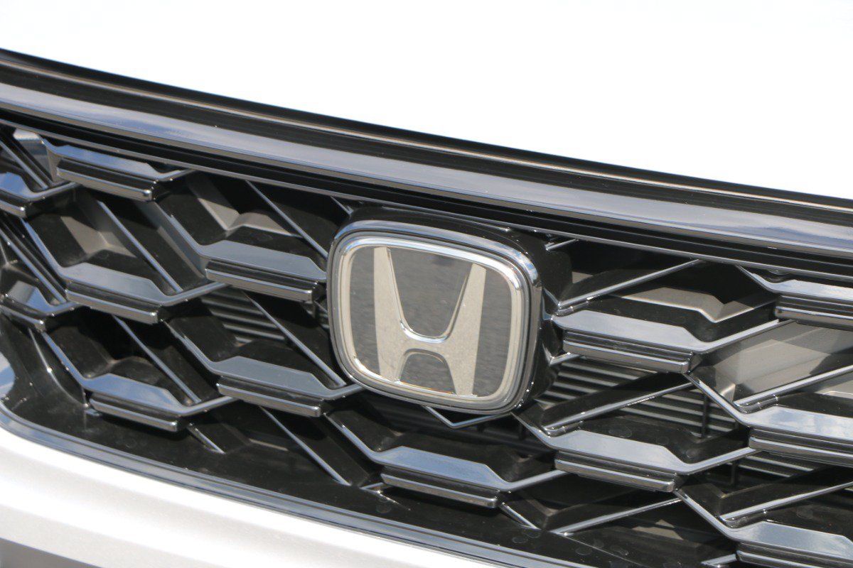 Used 2026 Honda CR-V Sport Touring image 12