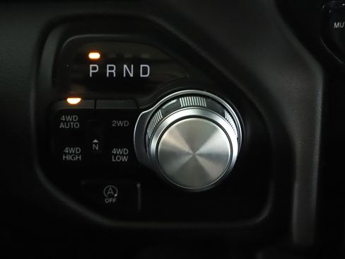 Used 2023 RAM 1500 Laramie AWD/4WD image 17