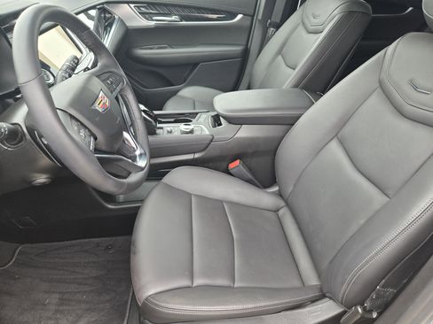 New 2025 Cadillac XT6 Premium Luxury w/ Technology Package image 9