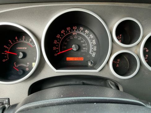 Used 2016 Toyota Sequoia SR5 image 25