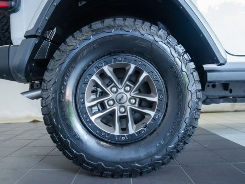 Used 2024 Jeep Wrangler Unlimited Rubicon 392 AWD/4WD image 30