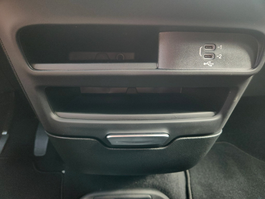 New 2027 Chrysler Pacifica Select FWD image 32