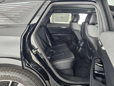 New 2026 Cadillac Optiq Sport 1 image 12