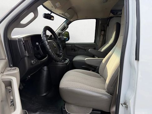 Used 2020 Chevrolet Express 2500 w/ Driver Convenience Package image 12