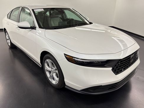 New 2026 Honda Accord LX image 7