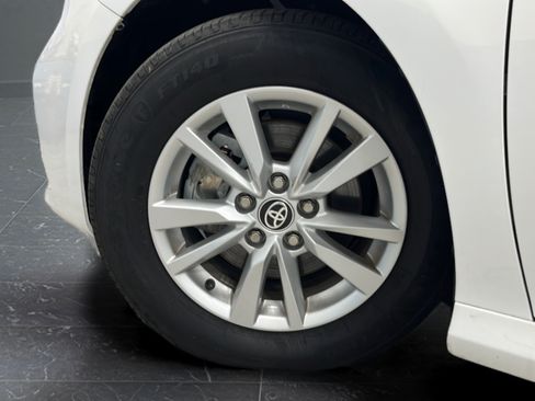 Used 2025 Toyota Camry LE FWD image 32