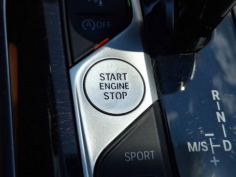 Used 2021 BMW 330i xDrive Sedan AWD/4WD image 22