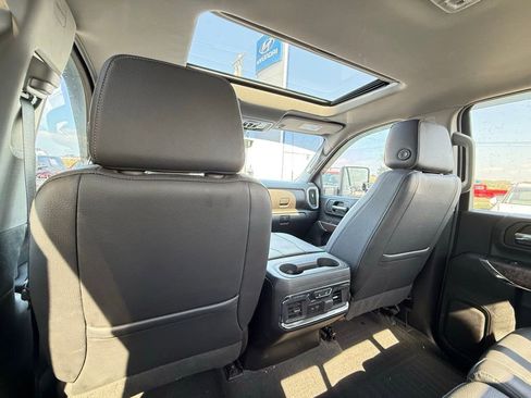 Used 2023 GMC Sierra 2500 Denali w/ Denali Ultimate Package image 29