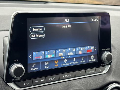 Used 2022 Nissan Sentra SV FWD image 14