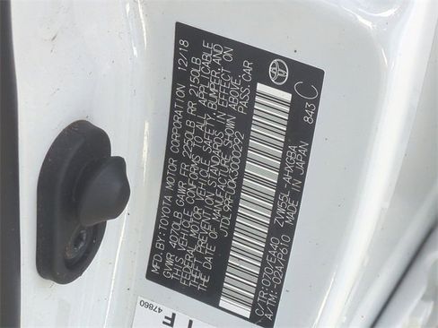 Used 2019 Toyota Prius XLE image 38