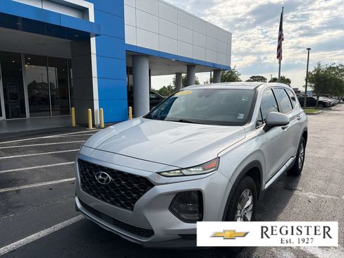 Used 2019 Hyundai Santa Fe SE FWD image 1