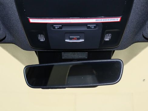 Used 2025 Toyota Camry SE w/ Convenience Package FWD image 24