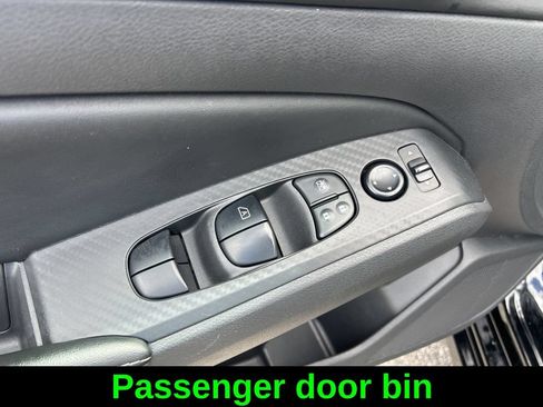 Used 2024 Nissan Altima 2.5 SV AWD/4WD image 31