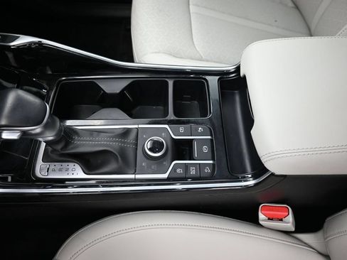 Used 2023 Kia Sorento SX AWD/4WD image 19