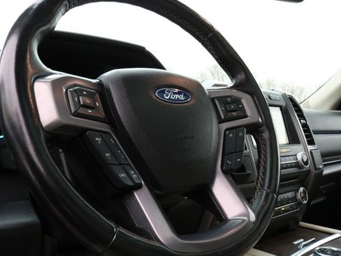 Used 2018 Ford Expedition Max Platinum image 27