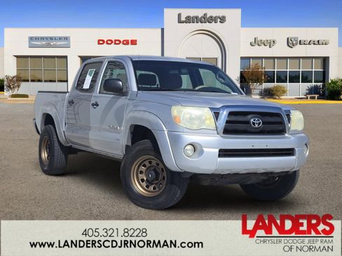 Used 2006 Toyota Tacoma PreRunner image 1