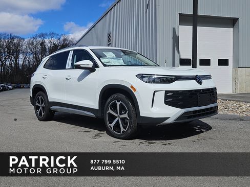 New 2026 Volkswagen Tiguan SE image 1