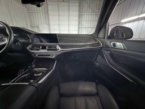 Used 2022 BMW X7 M50i image 60