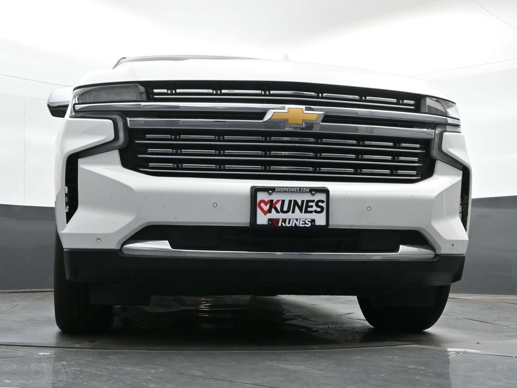 Used 2023 Chevrolet Suburban Premier AWD/4WD image 46