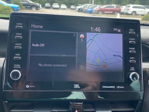 Used 2022 Toyota Camry XLE w/ Navigation Upgrade Package FWD image 22