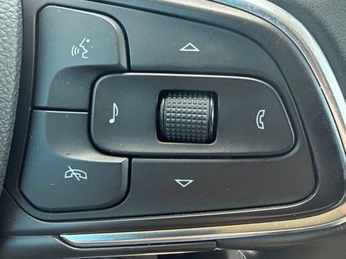 Used 2025 Buick Encore GX Preferred FWD image 29