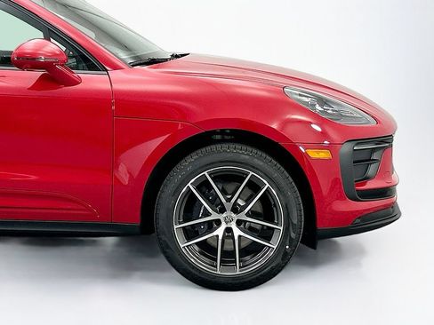 Used 2026 Porsche Macan AWD/4WD image 11
